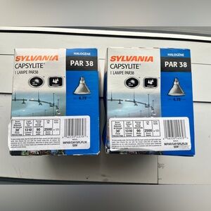 NWT Two Sylvania Par 38 Capsylite 4.75” White Flood Light Bulbs 90 PAR CAP 120V